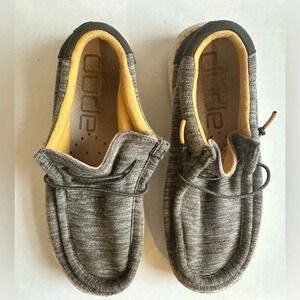 Hey Dudes youth Wally shoes Size Y4-5